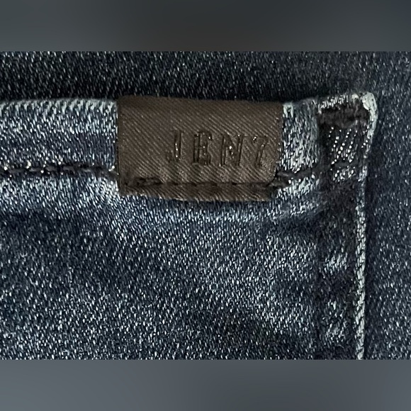 JEN 7 (by 7 for all mankind) Cropped Kick Jeans Size 14 - Picture 7 of 9